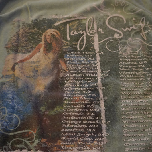 Vintage Taylor Swift Debut Self-Titled Tour Tee